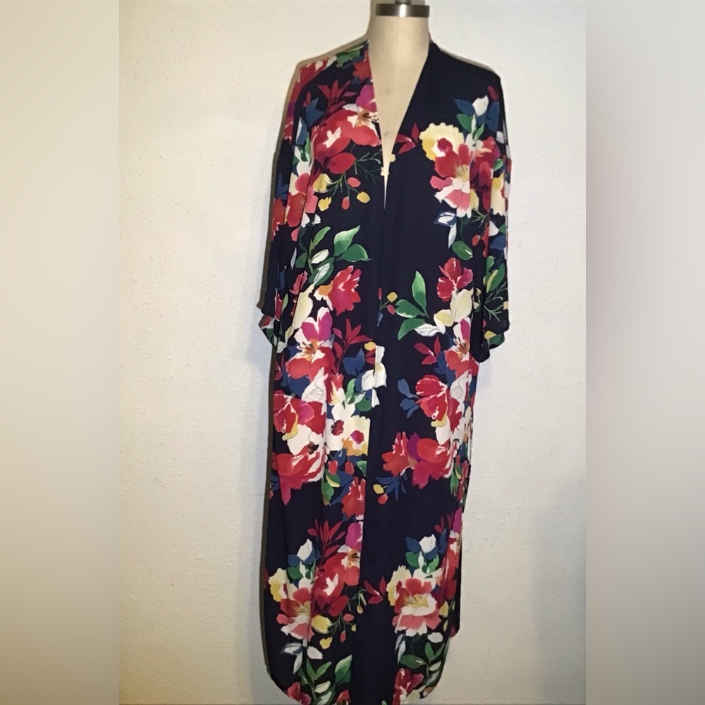 Pioneer Woman Navy Floral Sheer Kimono/Duster size small/medium